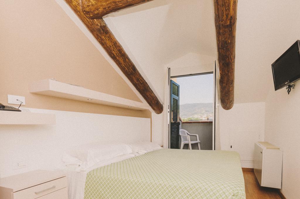 Hotel Melograno Spotorno Room photo